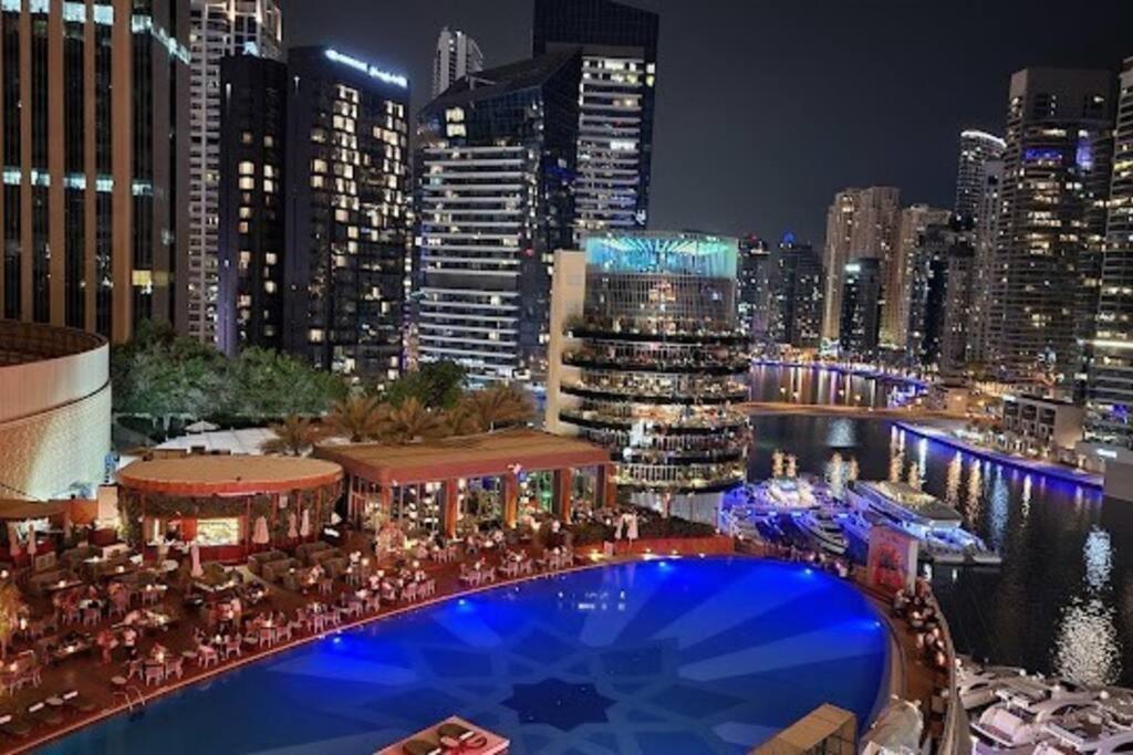 Jw Marriott Hotel Marina Residence دبي المظهر الخارجي الصورة